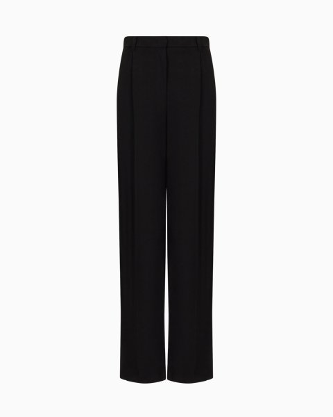 Pleated trousers in barathea wool