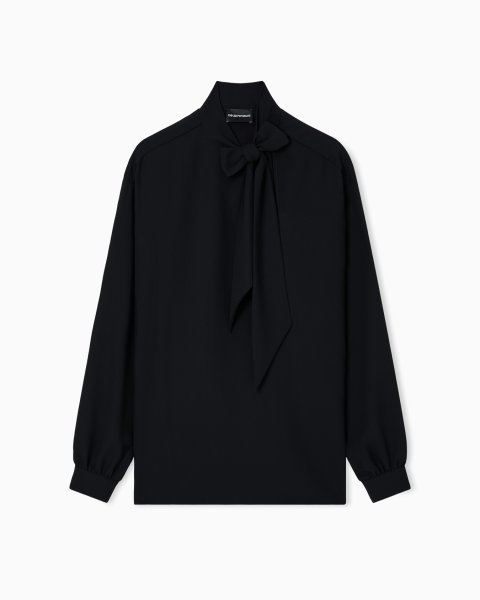 Fluid crêpe blouse with foulard collar